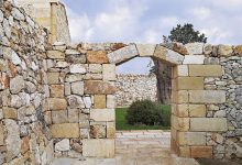 Photo of Лесные арки натурального камня